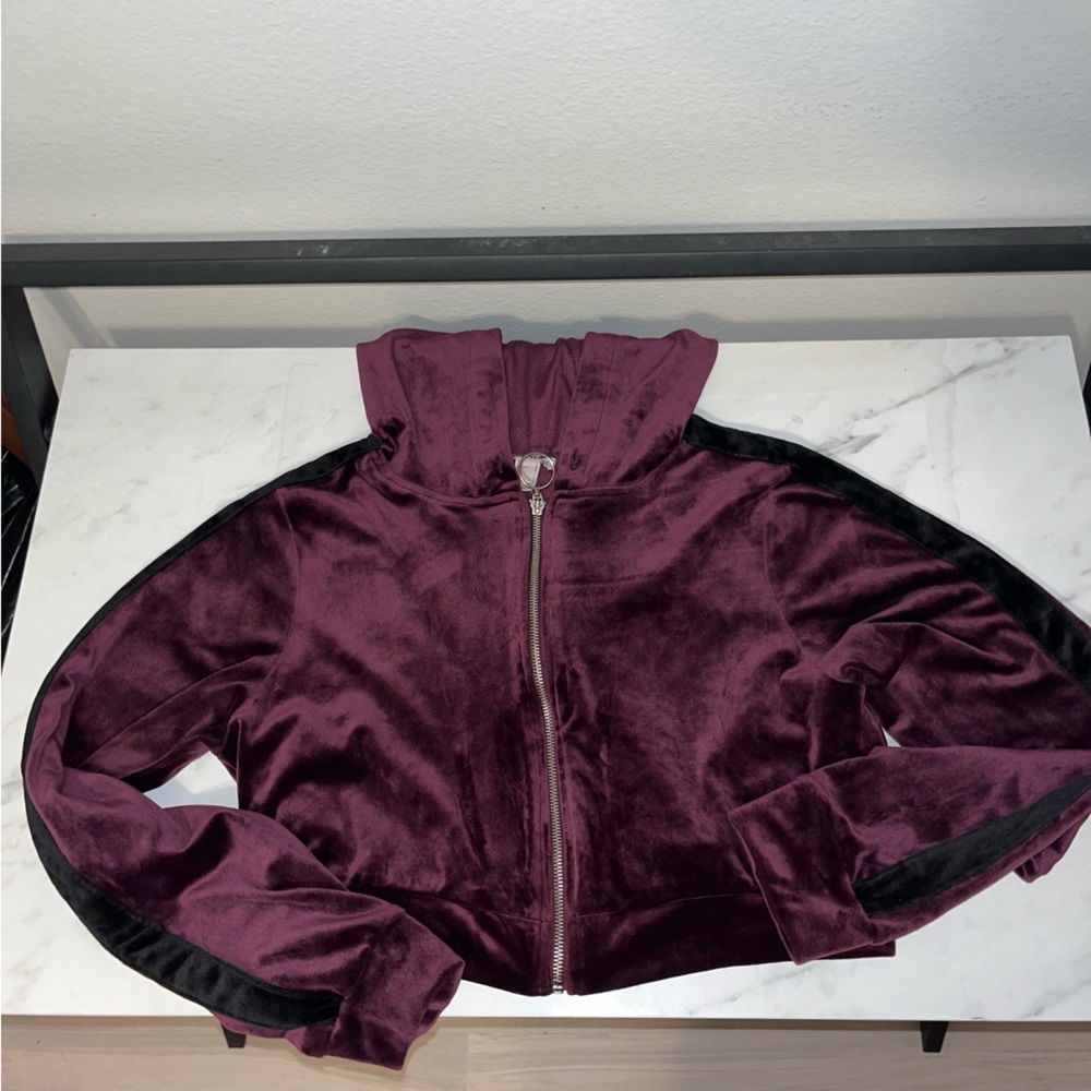 Velvet cropped jacket